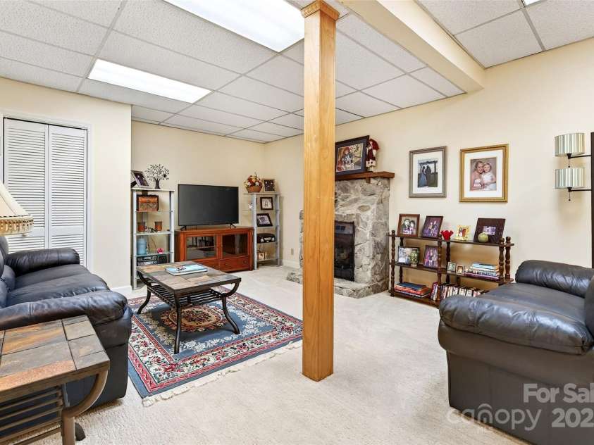 19 Moriah Lane, Asheville, NC 28803.  MLS# CAR4277964, YatesRealty ID 31150. Lower level den