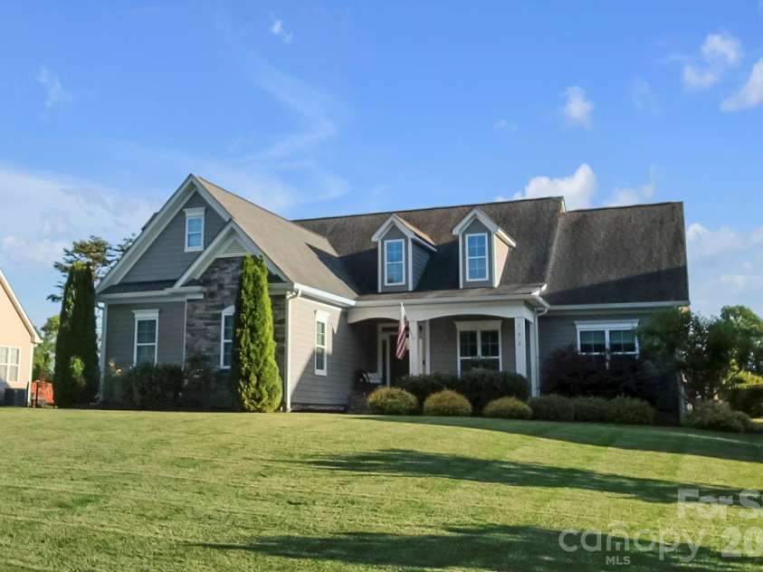 142 Augusta Lane, Shelby, NC 28150.  MLS# CAR4393857, YatesRealty ID 31151. 