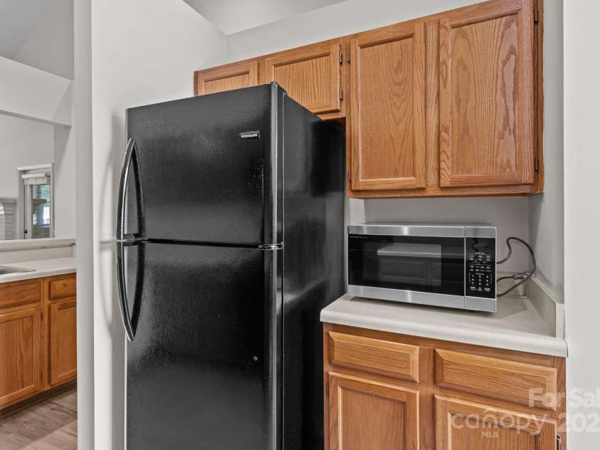 19973 Oak Leaf Circle, Cornelius, NC 28031.  MLS# CAR4286878, YatesRealty ID 31151. 