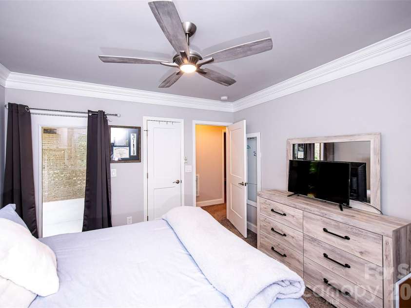 1414 Spring Ridge Lane, Denver, NC 28037.  MLS# CAR4392414, YatesRealty ID 31152. 