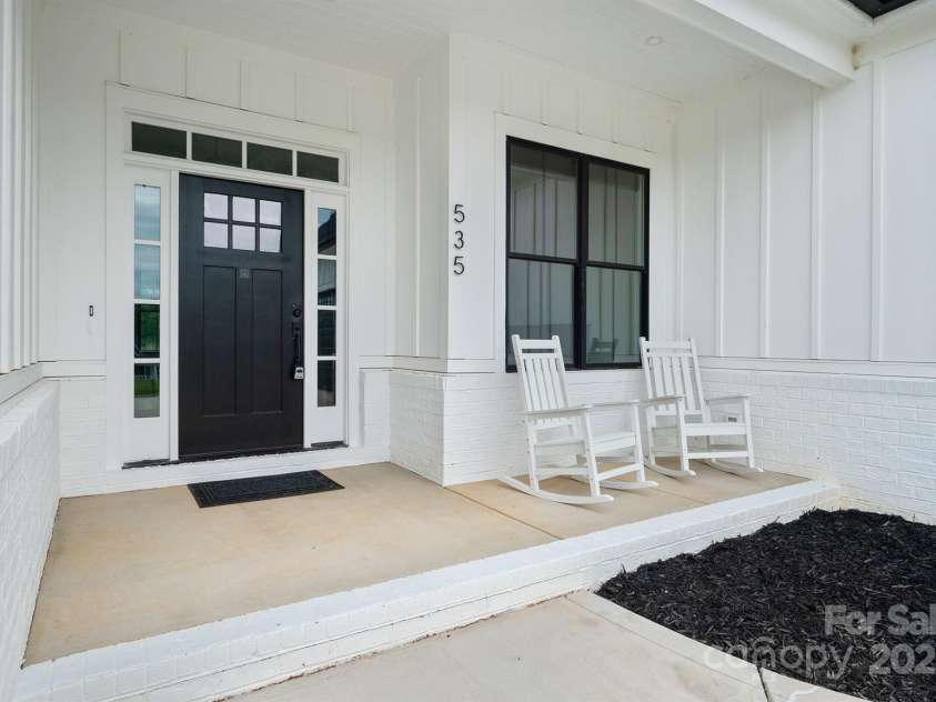 535 New Salem Road, Statesville, NC 28625.  MLS# CAR4289754, YatesRealty ID 31153. 