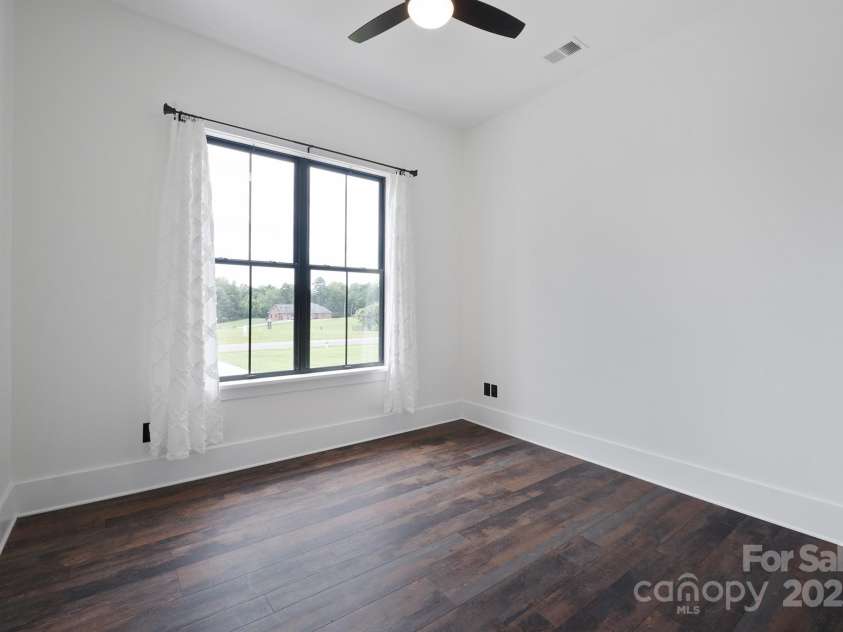 535 New Salem Road, Statesville, NC 28625.  MLS# CAR4333023, YatesRealty ID 31153. 