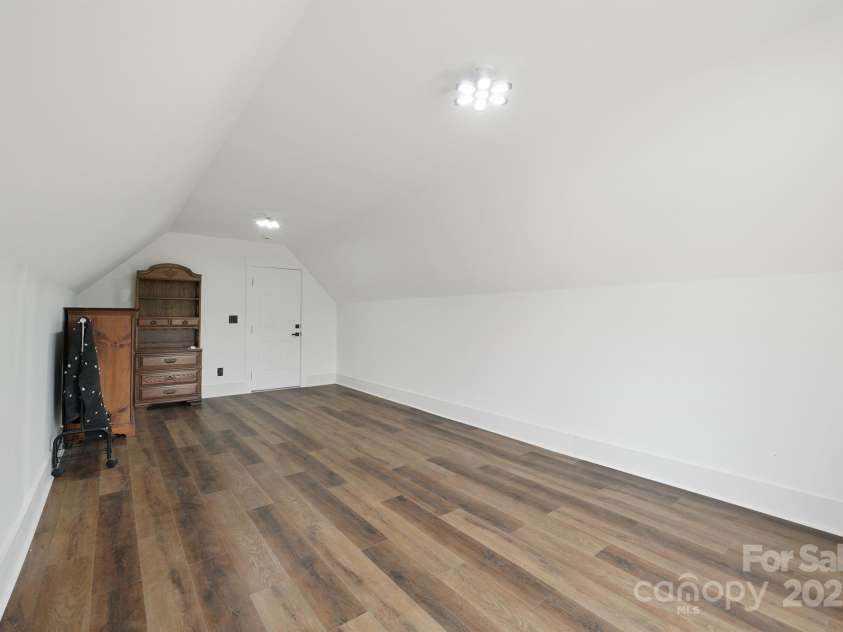 535 New Salem Road, Statesville, NC 28625.  MLS# CAR4333023, YatesRealty ID 31153. 