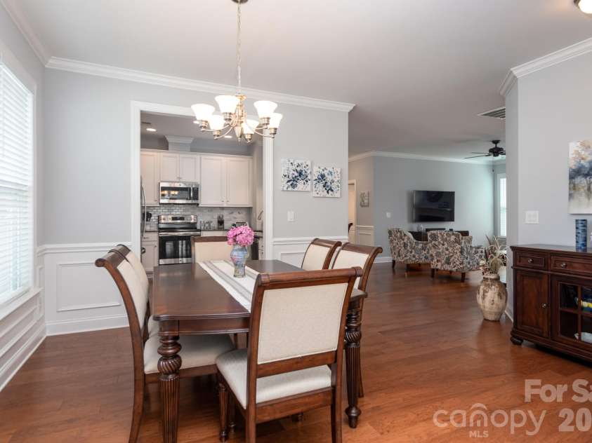 17718 Morehampton Avenue, Cornelius, NC 28031.  MLS# CAR4389501, YatesRealty ID 31154. 