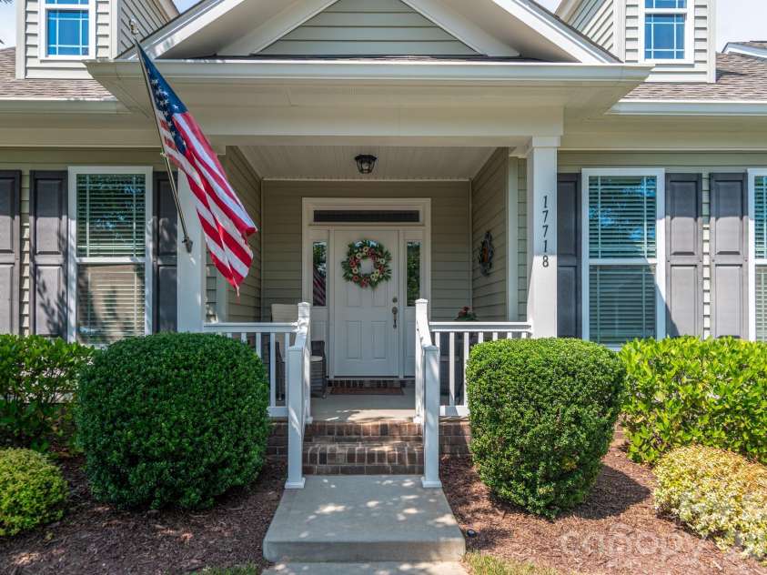 17718 Morehampton Avenue, Cornelius, NC 28031.  MLS# CAR4389501, YatesRealty ID 31154. 