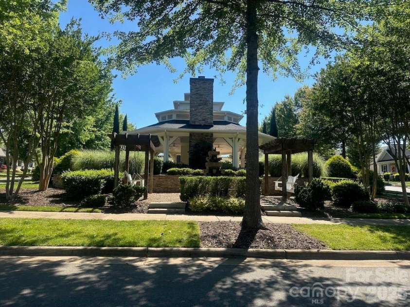 17718 Morehampton Avenue, Cornelius, NC 28031.  MLS# CAR4389501, YatesRealty ID 31154. Lovely water features thoughout