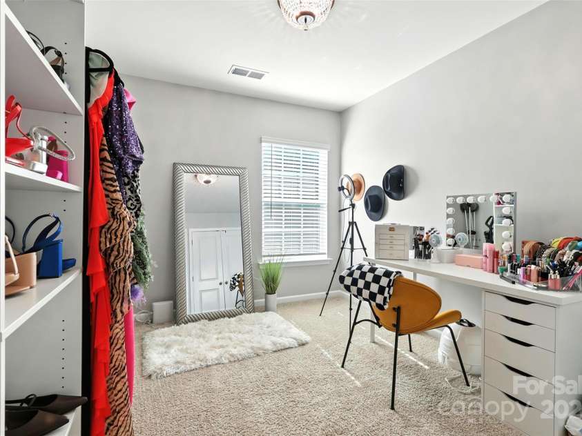 6018 Guildford Hill Lane, Charlotte, NC 28215.  MLS# CAR4287147, YatesRealty ID 31154. Additional secondary bedroom perfect for a guest room, home office, or glam space! Ready for your creative vision!