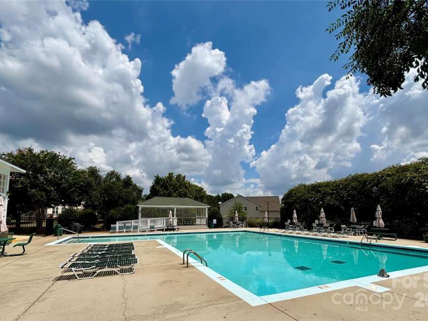 16123 Falling Meadows Lane, Charlotte, NC 28273.  MLS# CAR4286815, YatesRealty ID 31155. 