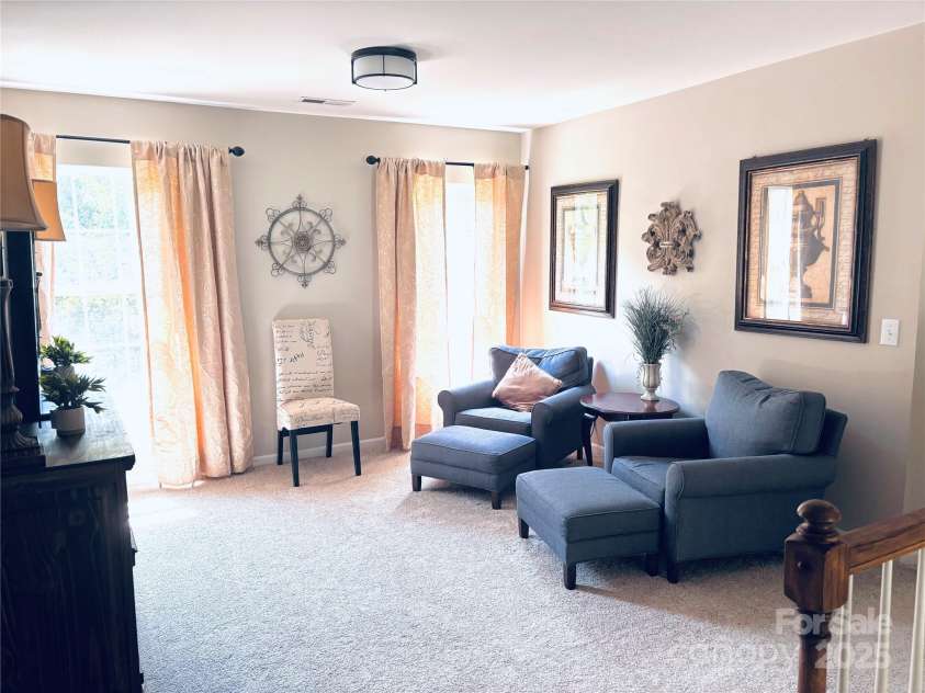 16123 Falling Meadows Lane, Charlotte, NC 28273.  MLS# CAR4286815, YatesRealty ID 31155. 