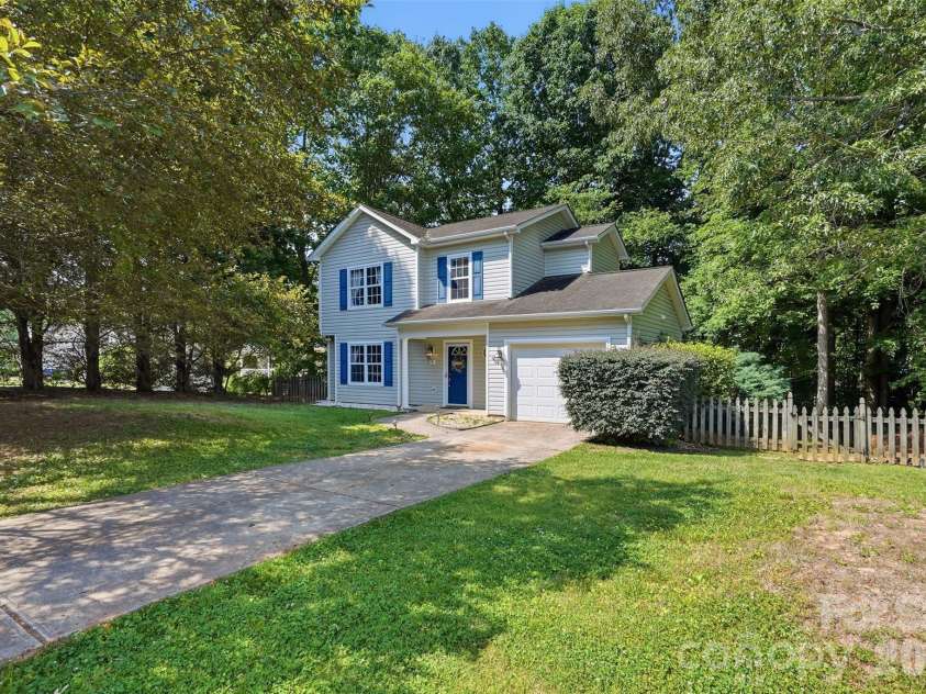131 Scotch Irish Lane, Troutman, NC 28166.  MLS# CAR4385285, YatesRealty ID 31157. 
