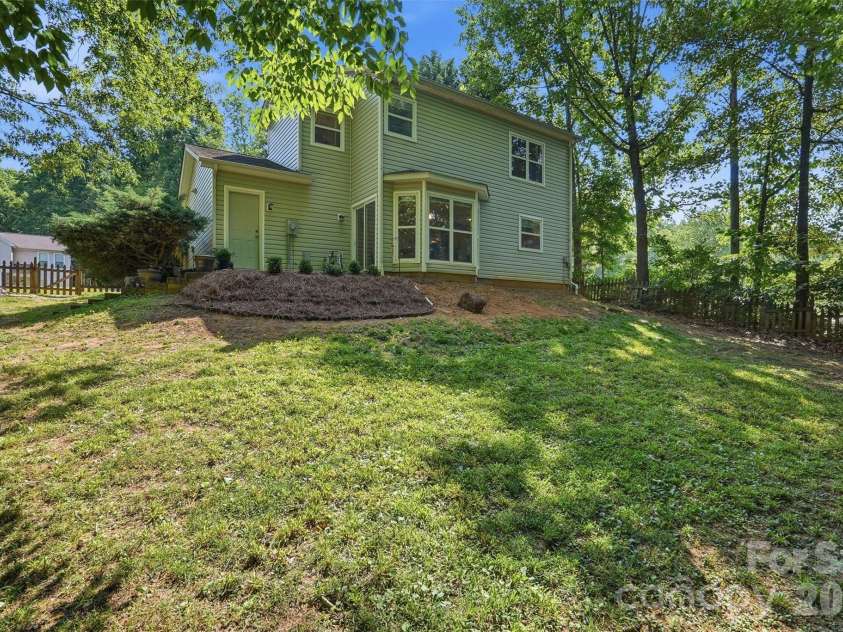 131 Scotch Irish Lane, Troutman, NC 28166.  MLS# CAR4385285, YatesRealty ID 31157. 