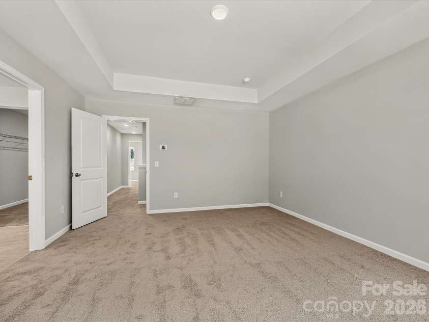 6539 Fire Lily Lane, Charlotte, NC 28216.  MLS# CAR4380525, YatesRealty ID 31158. 