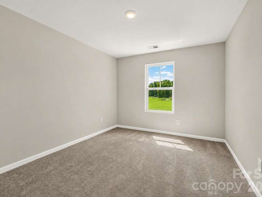 6539 Fire Lily Lane, Charlotte, NC 28216.  MLS# CAR4380525, YatesRealty ID 31158. 