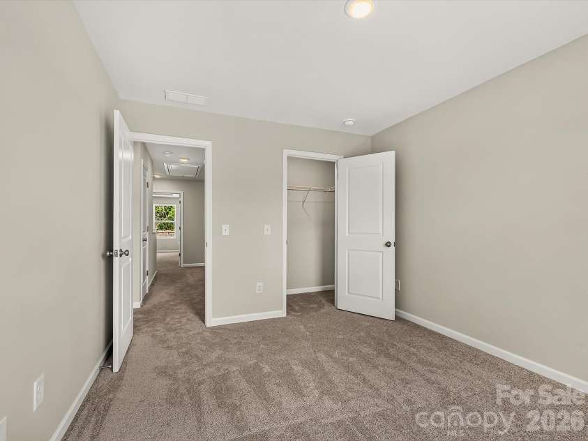 6539 Fire Lily Lane, Charlotte, NC 28216.  MLS# CAR4380525, YatesRealty ID 31158. 