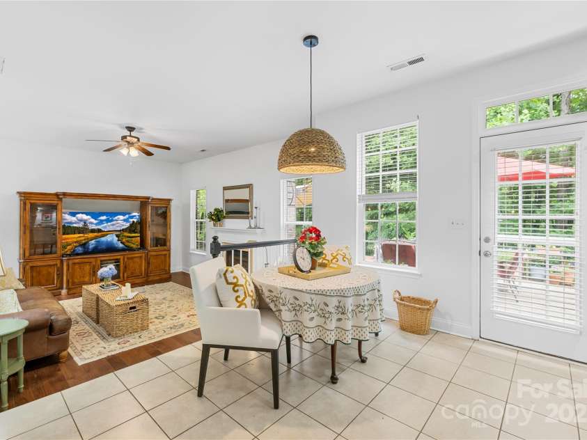 200 Winter Flake Drive, Statesville, NC 28677.  MLS# CAR4261415, YatesRealty ID 31159. 