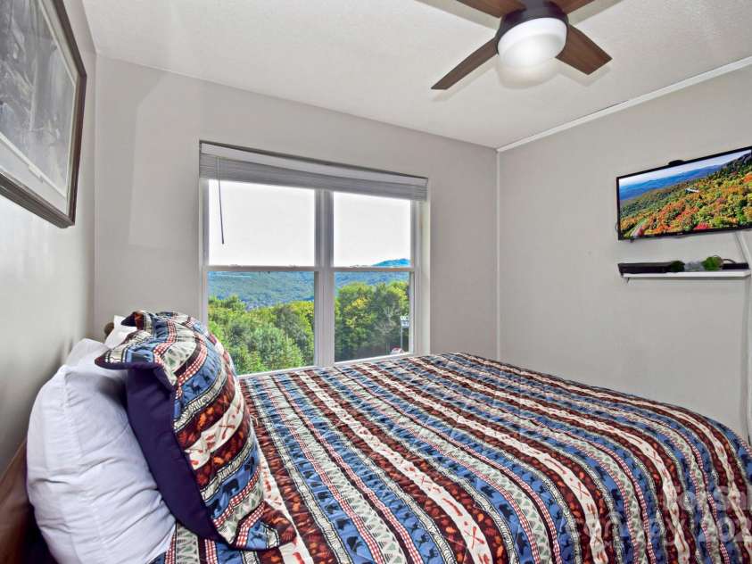 367 Skyleaf Drive, Banner Elk, NC 28604.  MLS# CAR4251134, YatesRealty ID 3116. Wake up to Mountain Views