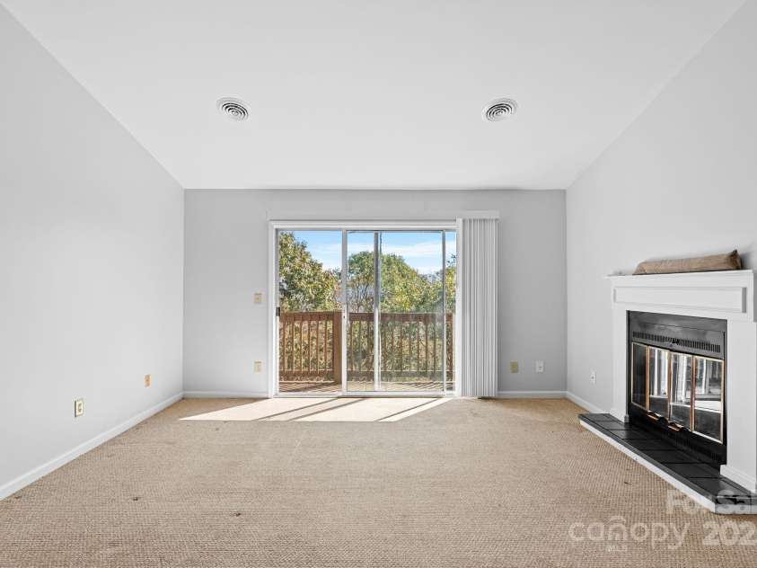 432 Windswept Drive, Asheville, NC 28801.  MLS# CAR4194301, YatesRealty ID 3116. 
