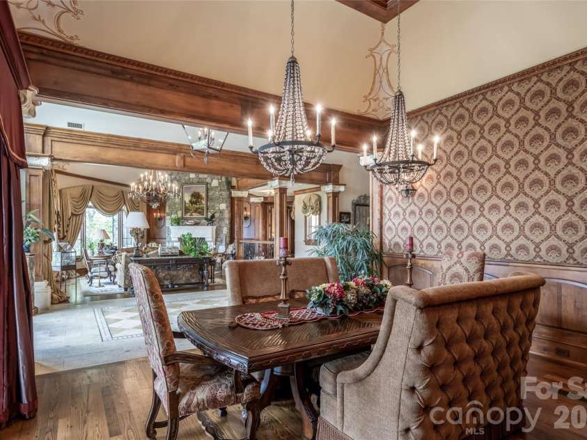 83 Summit Tower Circle, Asheville, NC 28804.  MLS# CAR4377034, YatesRealty ID 31160. 