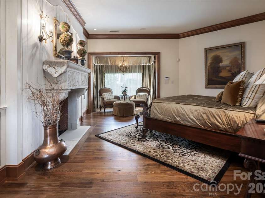 83 Summit Tower Circle, Asheville, NC 28804.  MLS# CAR4377034, YatesRealty ID 31160. 