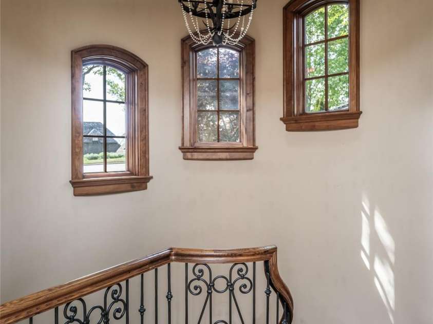 83 Summit Tower Circle, Asheville, NC 28804.  MLS# CAR4377034, YatesRealty ID 31160. 