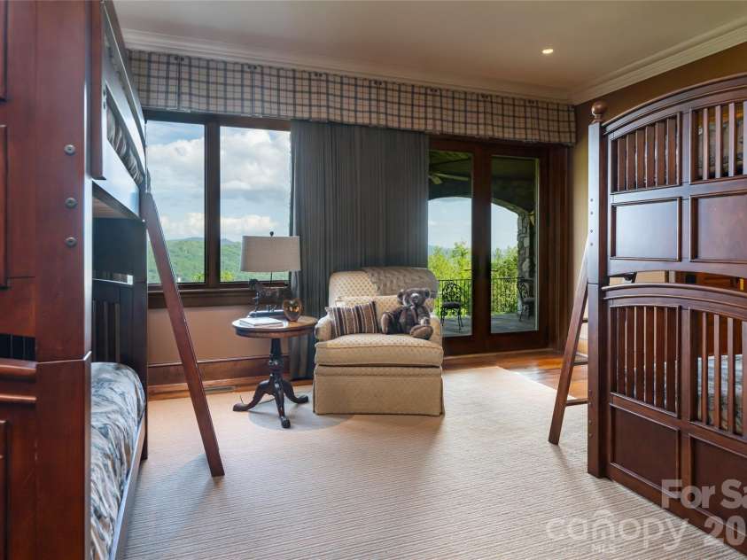 83 Summit Tower Circle, Asheville, NC 28804.  MLS# CAR4377034, YatesRealty ID 31160. 