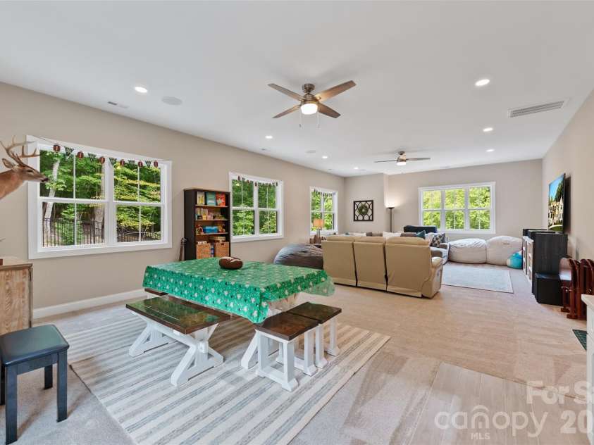 506 Stuart Ridge, Cramerton, NC 28032.  MLS# CAR4393809, YatesRealty ID 31162. 
