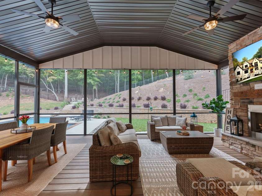 506 Stuart Ridge, Cramerton, NC 28032.  MLS# CAR4393809, YatesRealty ID 31162. 