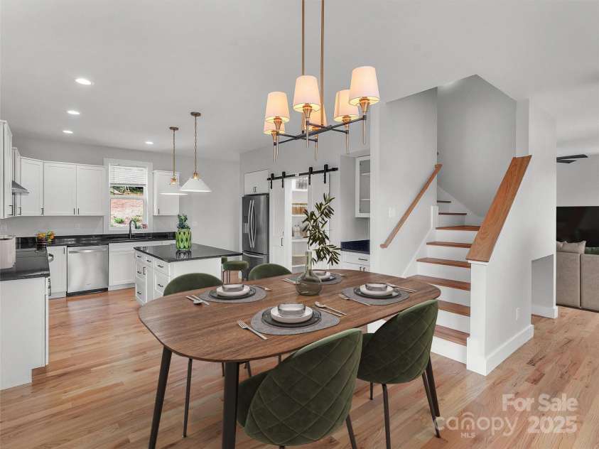 64 Longview Road, Asheville, NC 28806.  MLS# CAR4286389, YatesRealty ID 31162. Digitally staged