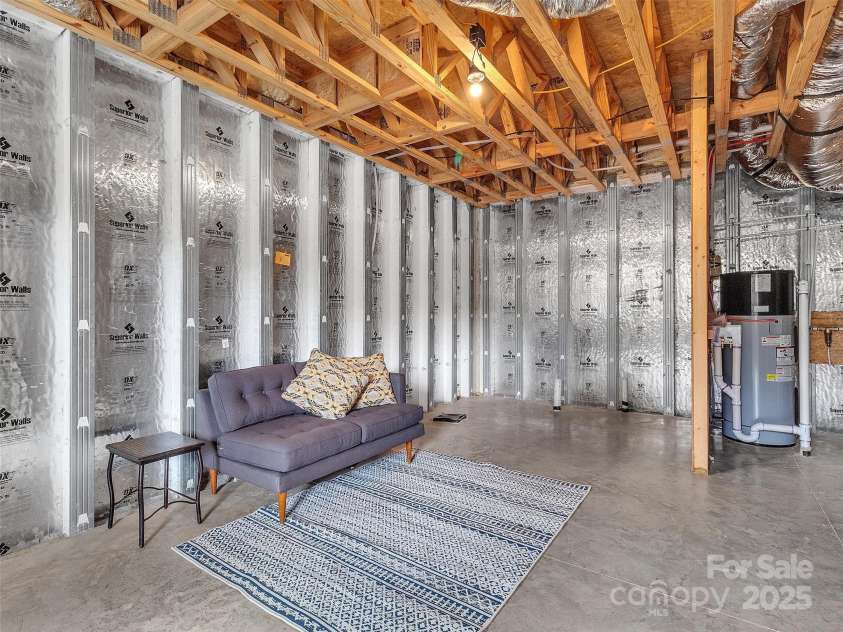 64 Longview Road, Asheville, NC 28806.  MLS# CAR4286389, YatesRealty ID 31162. Huge potential for Air BNB -Inlaw suite - office