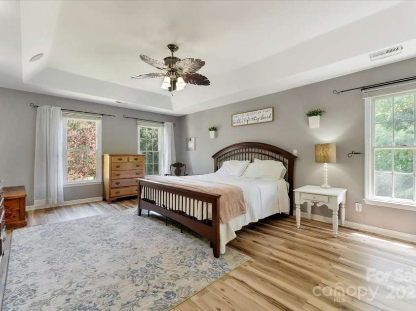 1524 Candlewyck Court, Kannapolis, NC 28081.  MLS# CAR4279653, YatesRealty ID 31163. Large Primary suite with LVP  throughout