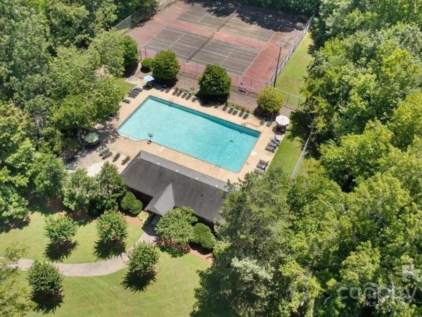1524 Candlewyck Court, Kannapolis, NC 28081.  MLS# CAR4279653, YatesRealty ID 31163. Pool, Clubhouse, and tennis courts