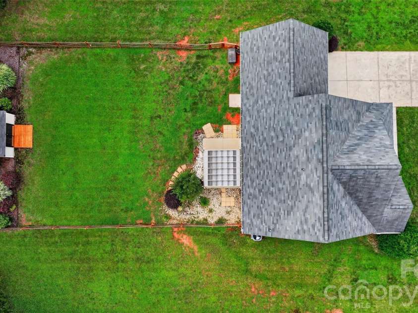 990 Russell Ridge Drive, Catawba, NC 28609.  MLS# CAR4390619, YatesRealty ID 31163. 