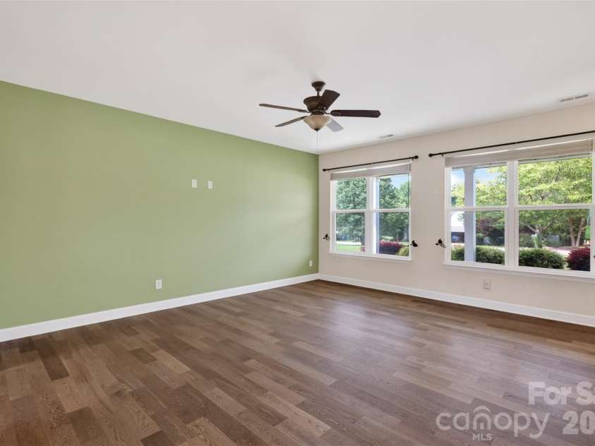 990 Russell Ridge Drive, Catawba, NC 28609.  MLS# CAR4390619, YatesRealty ID 31163. 