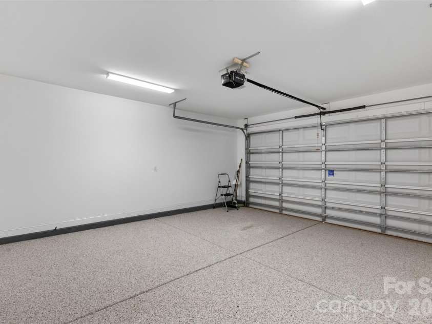 990 Russell Ridge Drive, Catawba, NC 28609.  MLS# CAR4390619, YatesRealty ID 31163. 