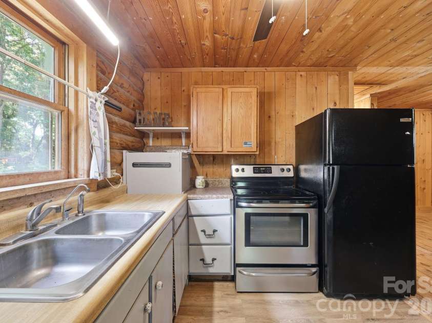 1115 Fiddler Brown Drive, Rockwell, NC 28138.  MLS# CAR4392833, YatesRealty ID 31164. 