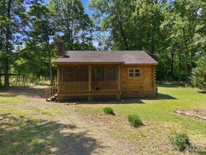 1115 Fiddler Brown Drive, Rockwell, NC 28138.  MLS# CAR4392833, YatesRealty ID 31164. 