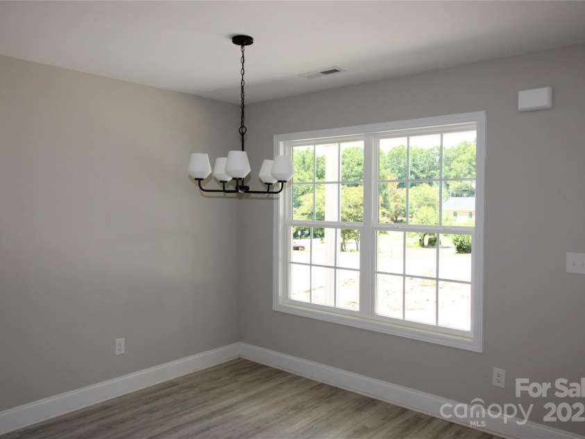 1147 Sanders Street, Rock Hill, SC 29732.  MLS# CAR4285909, YatesRealty ID 31165. Dining