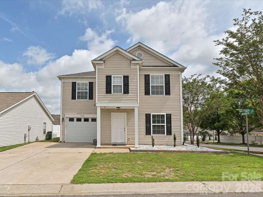 7256 Coddin Lane, Fort Mill, SC 29707.  MLS# CAR4392651, YatesRealty ID 31165. 