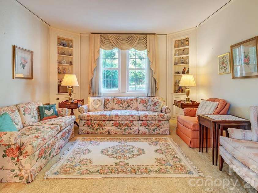 88 Bear Creek Road, Asheville, NC 28806.  MLS# CAR4373598, YatesRealty ID 31166. Built-in details, high ceilings, elegant scale.