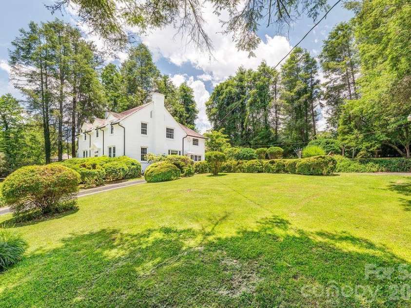 88 Bear Creek Road, Asheville, NC 28806.  MLS# CAR4373598, YatesRealty ID 31166. Yard with room for carriage house or pool?