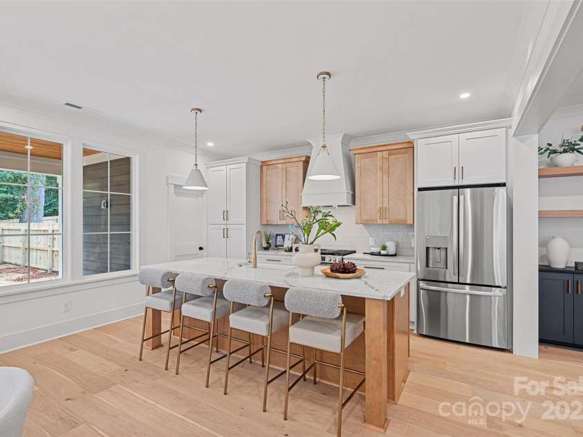 2742 Bancroft Street, Charlotte, NC 28206.  MLS# CAR4284580, YatesRealty ID 31167. 