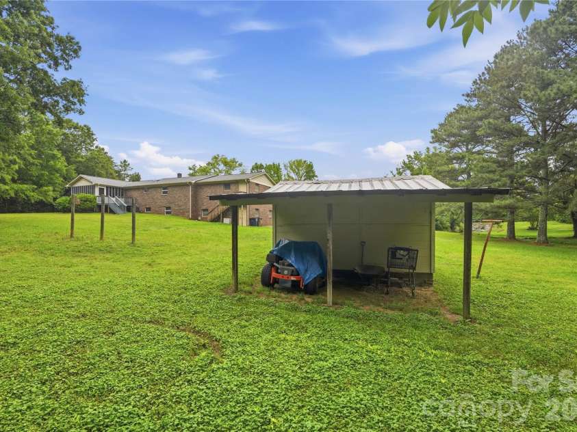 5303 Rogers Road, Indian Trail, NC 28110.  MLS# CAR4386509, YatesRealty ID 31167. 