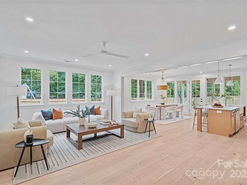 2746 Bancroft Street, Charlotte, NC 28206.  MLS# CAR4284590, YatesRealty ID 31168. 