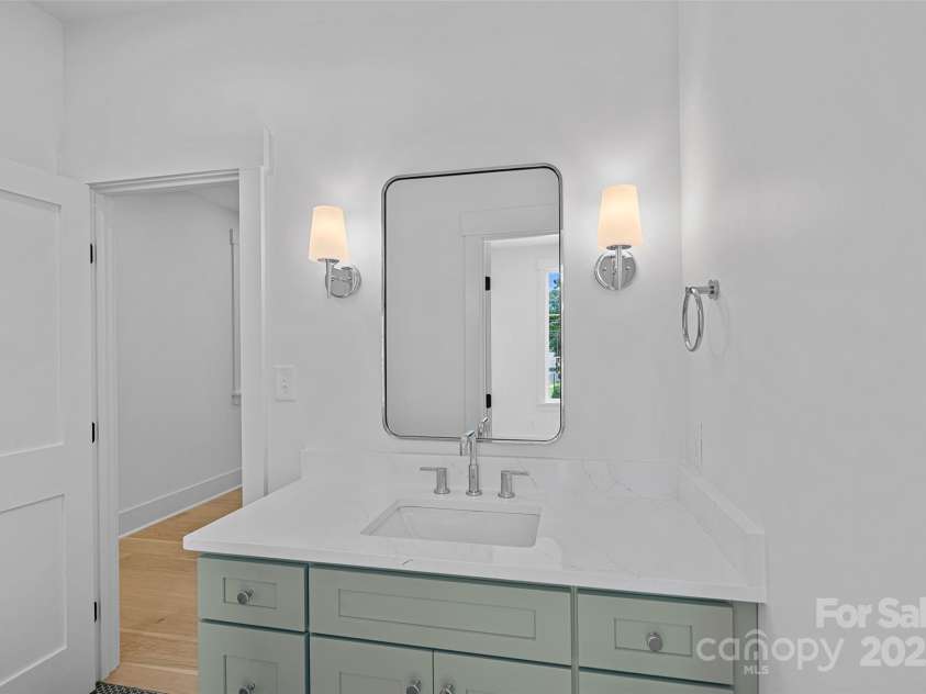 2746 Bancroft Street, Charlotte, NC 28206.  MLS# CAR4284590, YatesRealty ID 31168. 