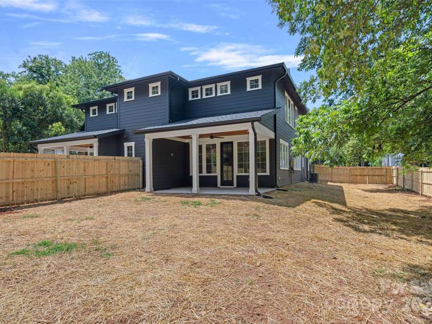 2746 Bancroft Street, Charlotte, NC 28206.  MLS# CAR4284590, YatesRealty ID 31168. 