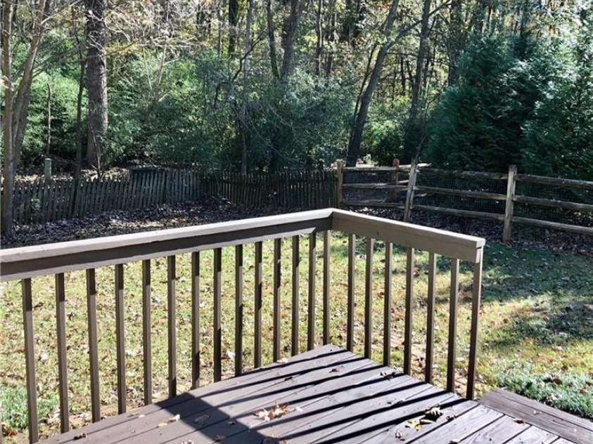 11701 Shandon Circle, Charlotte, NC 28226.  MLS# CAR4392622, YatesRealty ID 31169. 