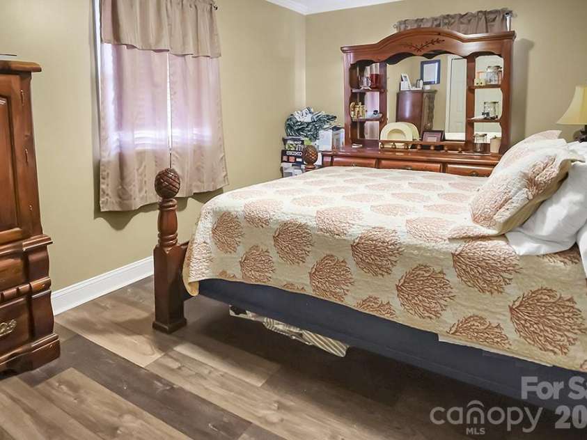 122 Rockman Road, Grover, NC 28073.  MLS# CAR4354636, YatesRealty ID 3117. 