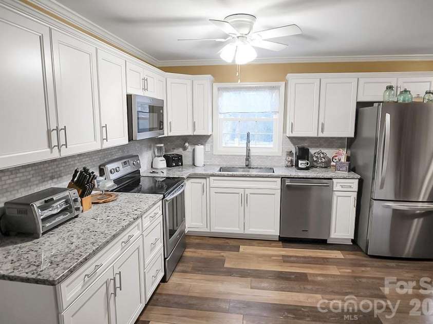 122 Rockman Road, Grover, NC 28073.  MLS# CAR4354636, YatesRealty ID 3117. 