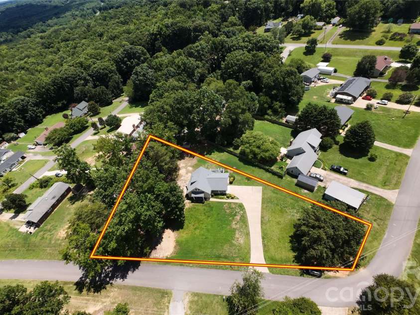 122 Rockman Road, Grover, NC 28073.  MLS# CAR4354636, YatesRealty ID 3117. 