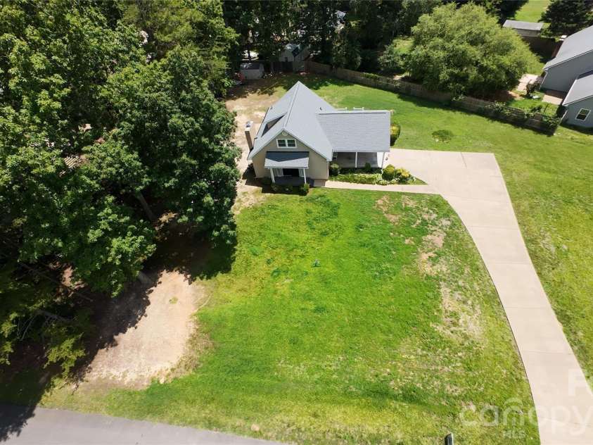122 Rockman Road, Grover, NC 28073.  MLS# CAR4354636, YatesRealty ID 3117. 